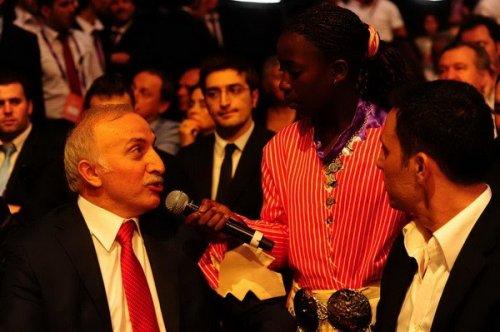 Türkçe Olimpiyatları finaline ünlü akını