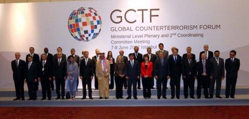 Clinton ile Davutoğlu görüşmesi