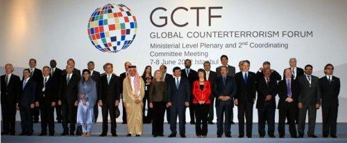 Clinton ile Davutoğlu görüşmesi