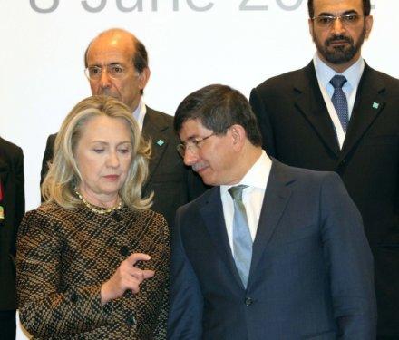 Clinton ile Davutoğlu görüşmesi