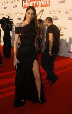 Altın Kelebek'e damga vuran bacak dekoltesi