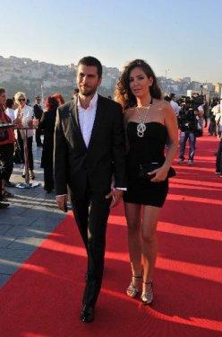 Altın Kelebek'e damga vuran bacak dekoltesi