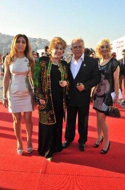 Altın Kelebek'e damga vuran bacak dekoltesi