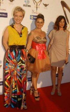 Altın Kelebek'e damga vuran bacak dekoltesi