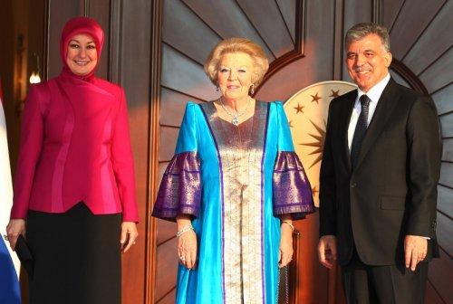 Gül'den Kraliçe Beatrix onuruna yemek