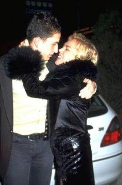 Ünlülerin Bilinmeyen Çocukları