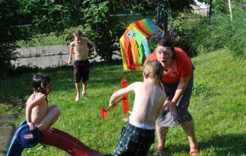 Utandıran aile fotoğrafları