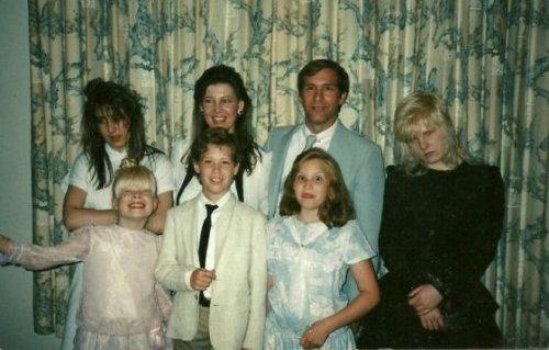 Utandıran aile fotoğrafları