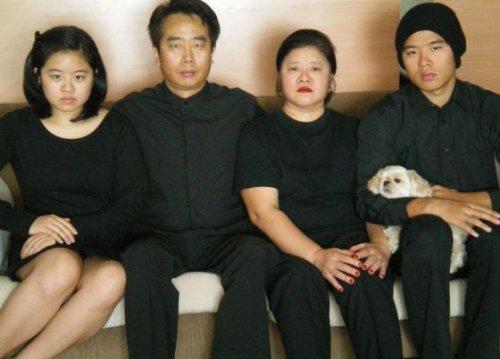 Utandıran aile fotoğrafları