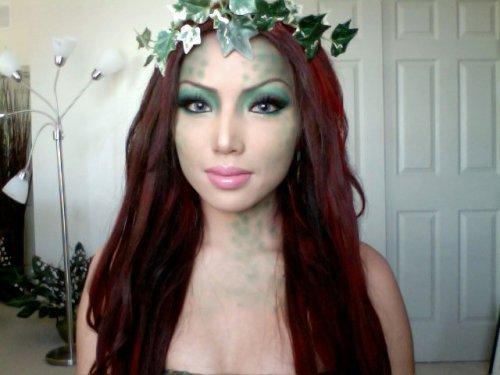 Makyajla benzeyemeyeceği ünlü yok