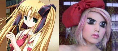 Makyajla benzeyemeyeceği ünlü yok