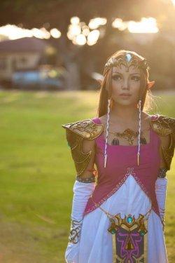 Makyajla benzeyemeyeceği ünlü yok