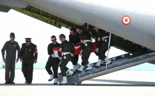 Trabzonlu şehitlere gözyaşıyla karşılama