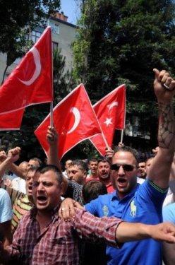 Trabzonlu şehitlere gözyaşıyla karşılama