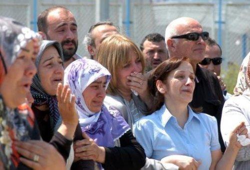 Trabzonlu şehitlere gözyaşıyla karşılama