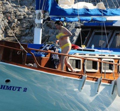 Deniz Seki bikinili yakalandı - Foto Galeri