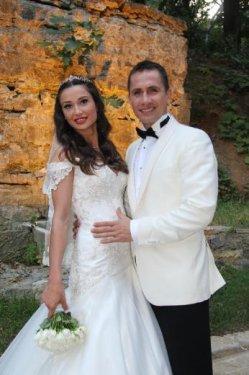  Emre Aşık evlendi 