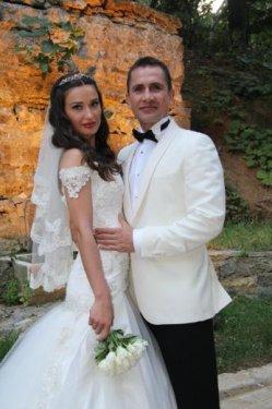  Emre Aşık evlendi 