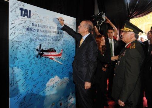 Erdoğan, Hürkuş'tan dünyaya mesaj verdi