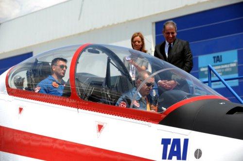 Erdoğan, Hürkuş'tan dünyaya mesaj verdi