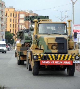 Suriye sınırına asker sevkiyatı