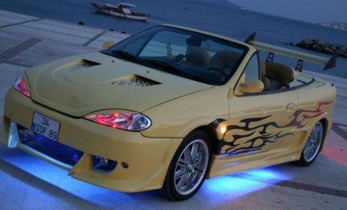 Modifiyeli otomobil çılgınlığı