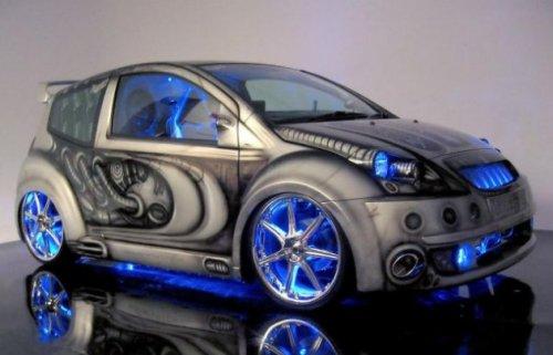 Modifiyeli otomobil çılgınlığı