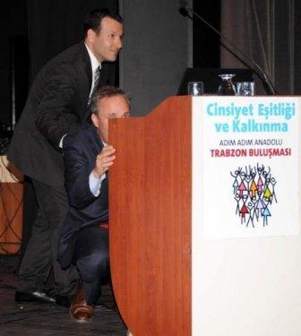 Dünya Bankası Türkiye Direktörü'ne yumurtalı saldırı