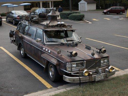 Modifiyeli otomobil çılgınlığı