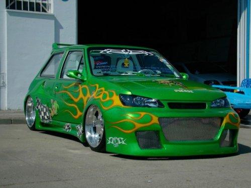 Modifiyeli otomobil çılgınlığı