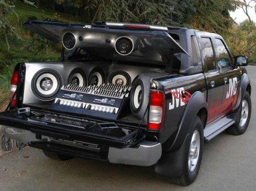 Modifiyeli otomobil çılgınlığı