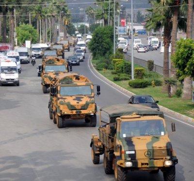 Suriye sınırına asker sevkiyatı