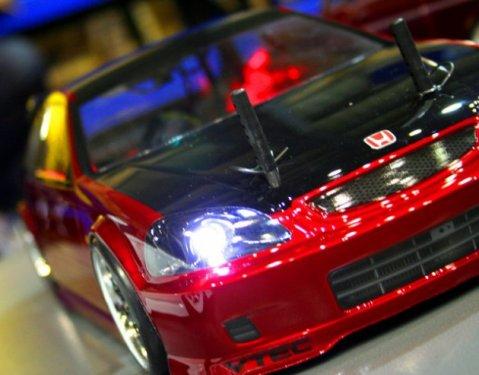 Modifiyeli otomobil çılgınlığı