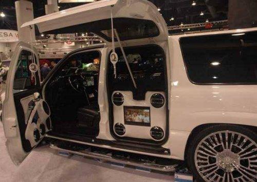 Modifiyeli otomobil çılgınlığı