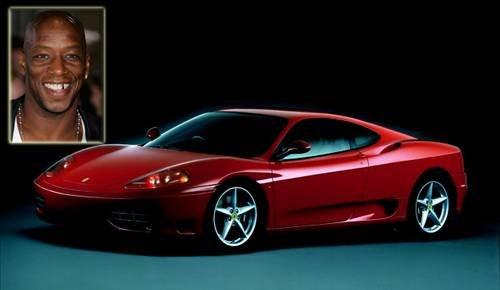 Ünlü futbolcuların otomobilleri