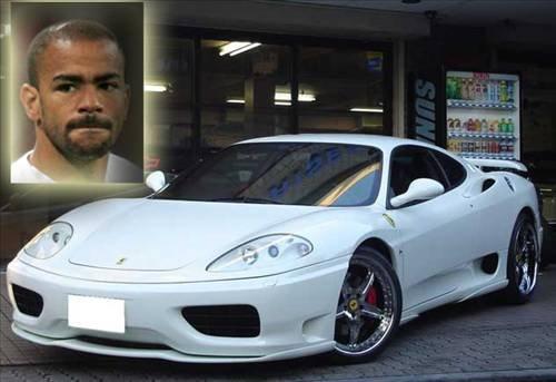 Ünlü futbolcuların otomobilleri