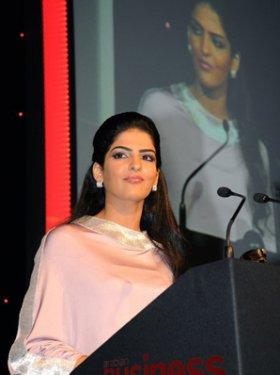 Suudi Kraliyet ailesinin gelini