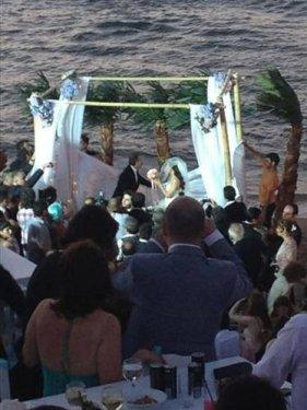 Oktay Kaynarca evlendi