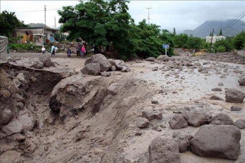 Sel Karadeniz'i vurdu