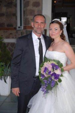 Cenk Ertan dünyaevine girdi