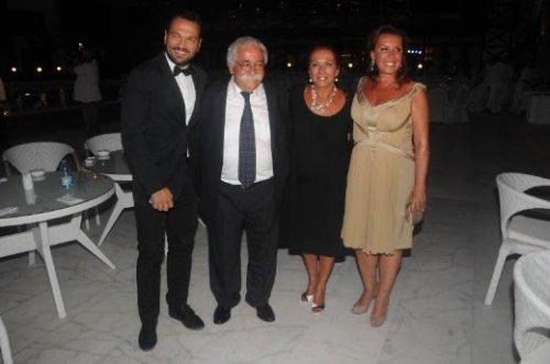 Levent Kırca ile Oya Başar'ın oğlu Umut Kırca evlendi