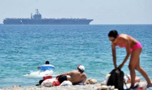 ABD uçak gemisi Antalya'da