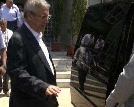 Aziz Yıldırım, Mehmet Ağar'ı cezaevinde ziyaret etti