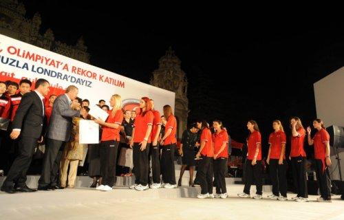 2020 İstanbul Olimpiyat logosunu Erdoğan tanıttı