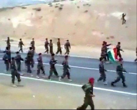 K.Irak'ta eğitilen askerlerin Suriye'ye geçişi