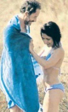 Gülay Özdem ve Levent Can dudak dudağa