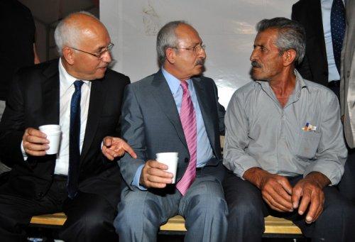 Kılıçdaroğlu yeni CHP ile iftar sırasında