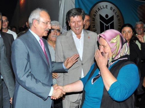 Kılıçdaroğlu yeni CHP ile iftar sırasında