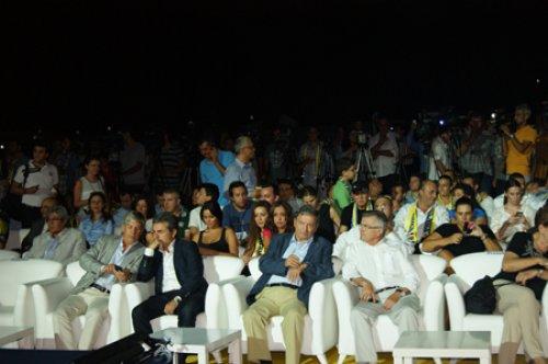 Kralspor Fenerbahçe'nin forma tanıtımında