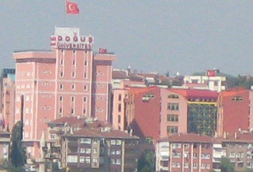 İstanbul'da yer alan E-5 üniversiteleri